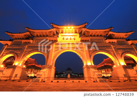 June Taiwan's Central Magoran monument · front gate light up 12748839