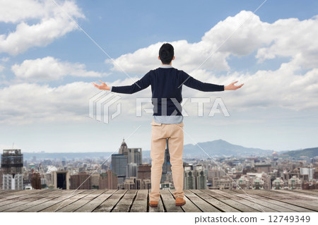 looking the skyline of the city 12749349