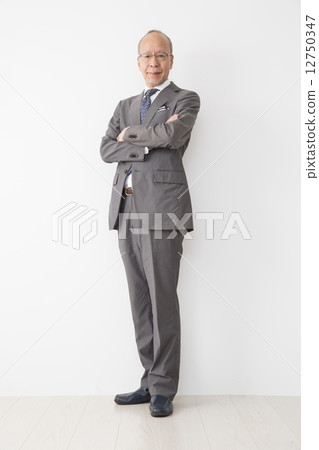 Senior businessman Senior businessman 12750347