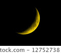 金色的新月 12752738
