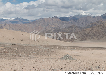 Mountain range, Leh, Ladakh, India 12752977