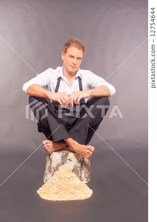 Stereotypical young country bumpkin Stereotypical young country bumpkin 12754644