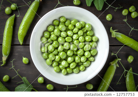 Peas 12757753