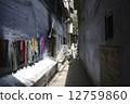 Alley and laundry 12759860