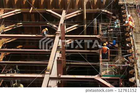 Vietnam construction worker working on site 12761152