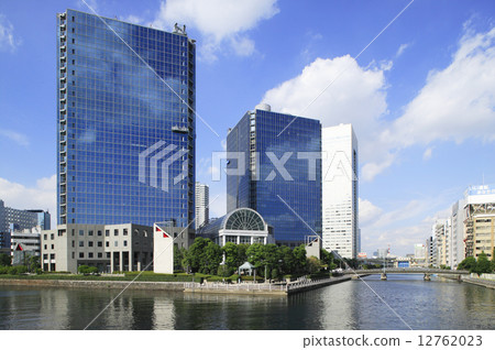 Shibaura運河和摩天大樓 12762023
