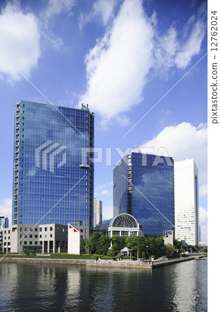 Shibaura運河和摩天大樓 12762024