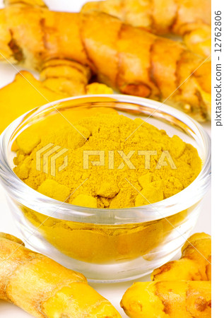 Turmeric (Curcuma longa L.) root and turmeric powder. Turmeric (Curcuma longa L.) root and turmeric powder. 12762806