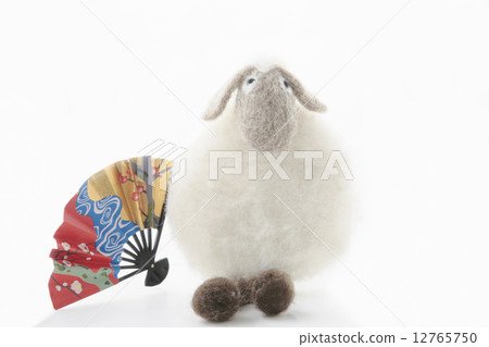 Momoko sheep and fan Momoko sheep and fan 12765750