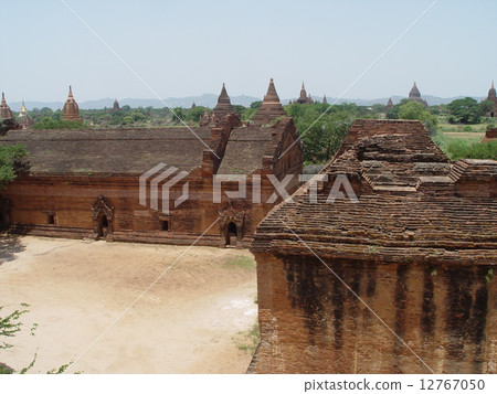 Pagoda group forested in the plain (Bagan / Myanmar) 12767050
