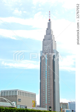 從新宿南露台（東京都澀谷區代代木）觀看的“DoCoMo塔” 12767052