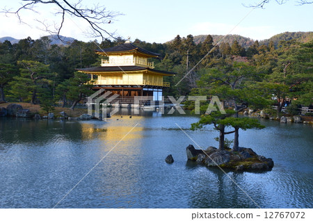 Kinkaku-ji Temple (Kyoto-shi Kita-ku) Kinkaku-ji Temple (Kyoto-shi Kita-ku) 12767072