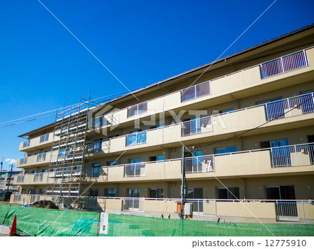 建設中的建築 12775910