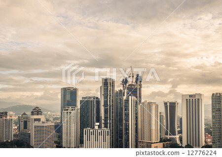 Kuala Lumpur Skyline 12776224