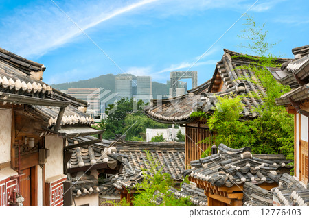 Bukchon Hanok Village 12776403