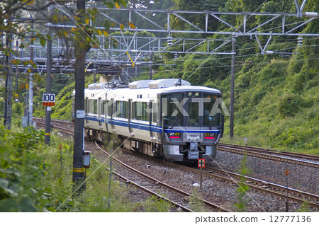 Regular train Regular train 12777136