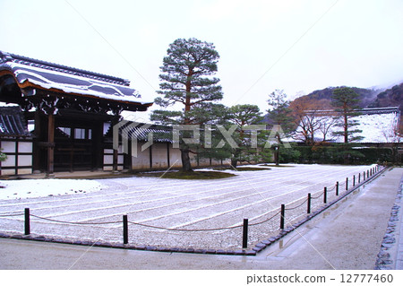 Tenryuji（京都/嵐山）在白雪皚皚的花園看到禪宗 12777460