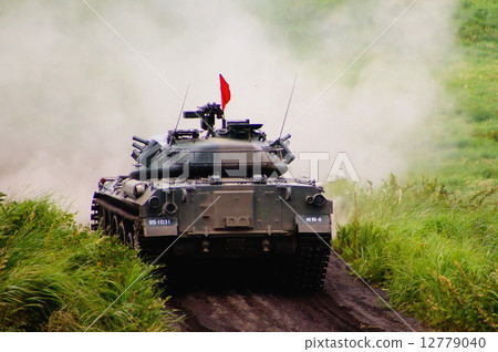 74坦克74 TK（第2代主坦克）2014富士一般火災演習 12779040