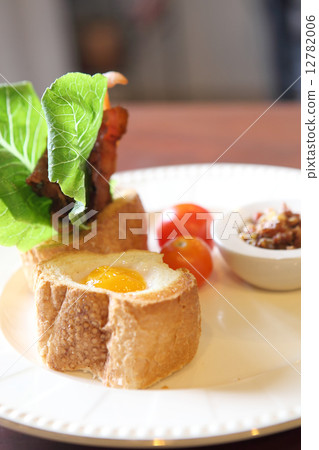 egg baguette egg baguette 12782006