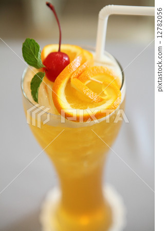 Orange juice 12782056
