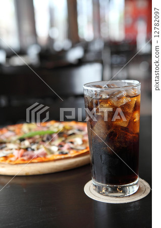 Cola Cola 12782097