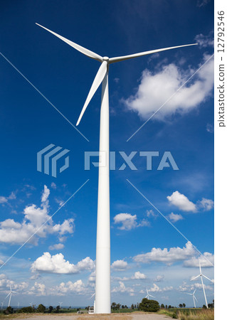 Wind-Turbine 12792546