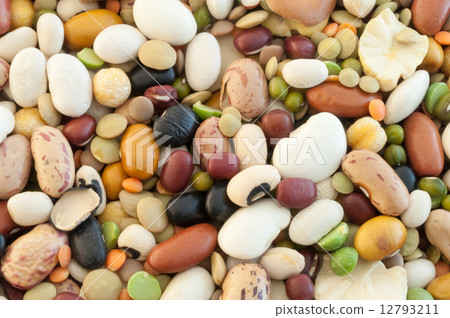 legumes soup 12793211