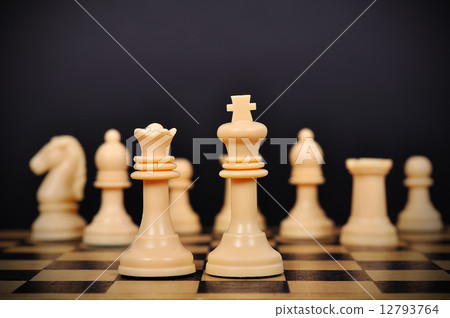 White Chess King and Queen White Chess King and Queen 12793764
