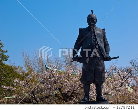 Bronze statue of Toyotomi Hideyoshi Bronze statue of Toyotomi Hideyoshi 12797211