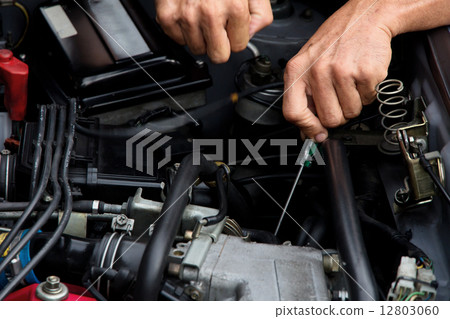 auto repair concept. auto repair concept. 12803060