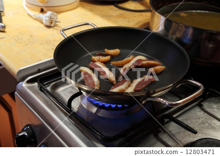 Bacon 12803471