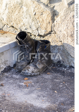 urn on the white background 12805030