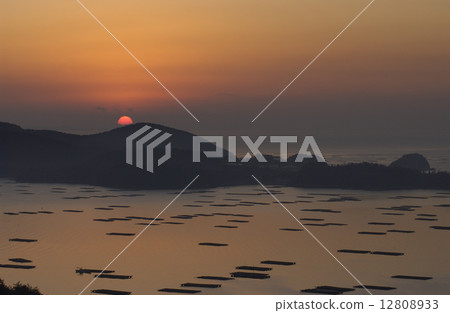 Misenmoku海灣的早晨太陽 12808933