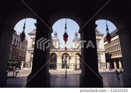 里昂的街角 12810105