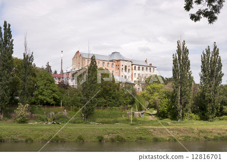 Uzhhorod State University Uzhhorod State University 12816701