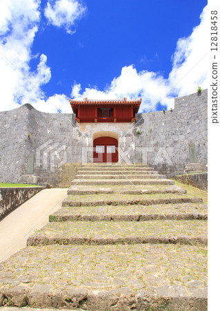八月首里城堡沖繩重根君 12818458