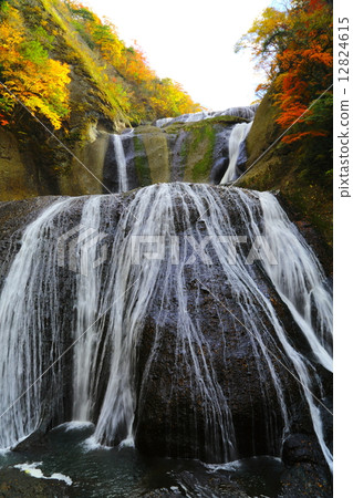 Ibaraki prefecture designated scenic name Fukuroda Falls ~ Late Autumn 's ~ 12824615