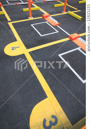 Coin parking 12825255