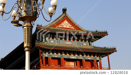 Zhengyangmen Gate (Qianmen). Tiananmen Square in Beijing, China Zhengyangmen Gate (Qianmen). Tiananmen Square in Beijing, China 12828018
