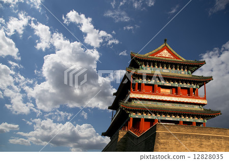 Zhengyangmen Gate (Qianmen). Tiananmen Square in Beijing, China Zhengyangmen Gate (Qianmen). Tiananmen Square in Beijing, China 12828035