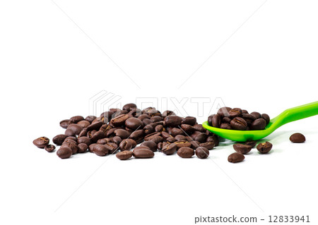 coffee beans 12833941