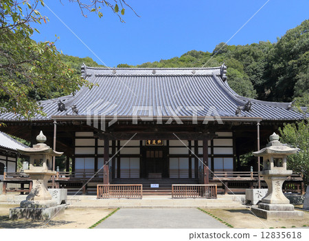 Takehara City, "Imperial Temple" Main Hall of the Preserved District 12835618