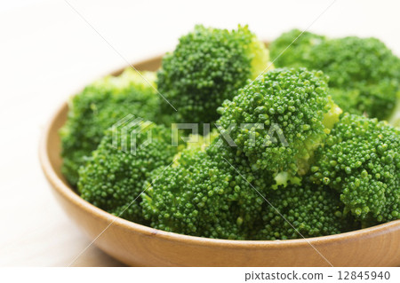 煮西蘭花 12845940