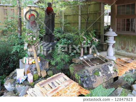Shikoku Buddhist Eleventh Buddhist Fujii-ji Temple Water Jizo Jizo 12847923
