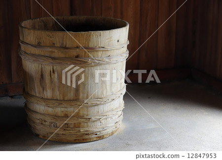Barrel Barrel 12847953