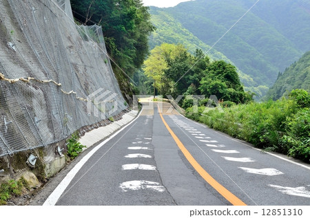 山路 12851310