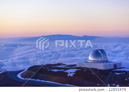 Mauna Kea summit Mauna Kea summit 12855479