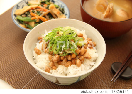Natto rice 12856355