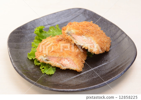 Delicious salmon flies 12858225