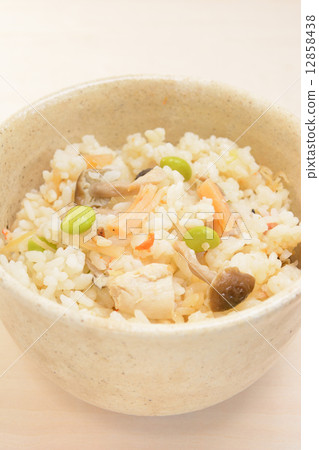 Tasty mush rice 12858438